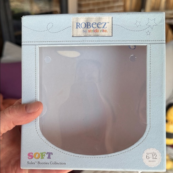 Robeez Furry Bunny Slippers - Picture 7 of 9